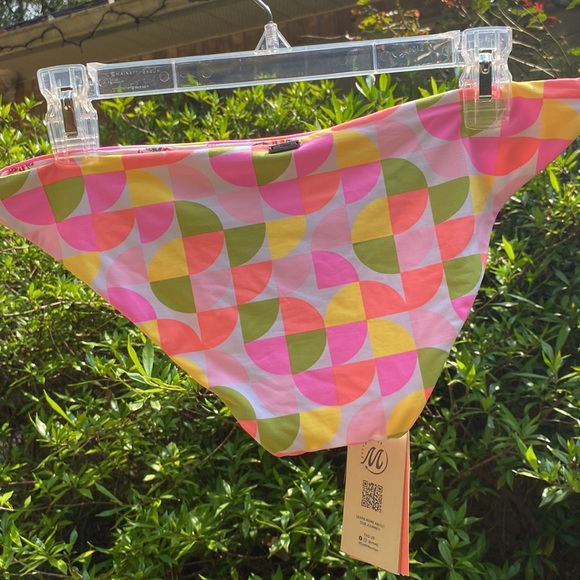 Maaji Swimsuit Set Women’s Large - Picture 6 of 8